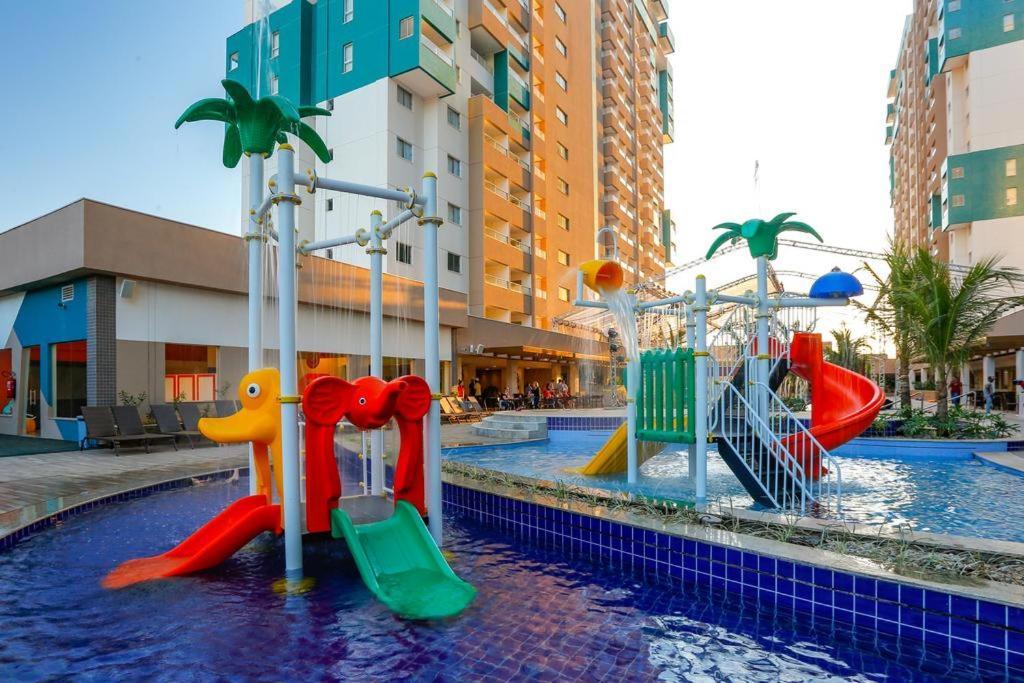 Hospedagem Para Ate 8 Pessoas No Enjoy Olimpia Park Resort Kültér fotó